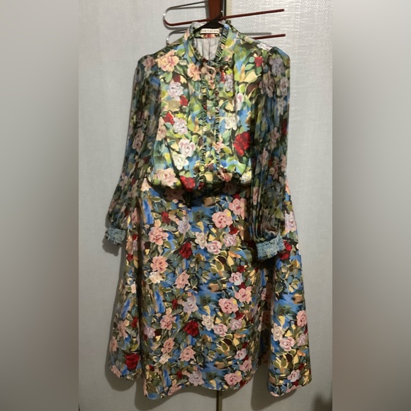 Alice and Olivia 2 piece set - Picture 3 of 8